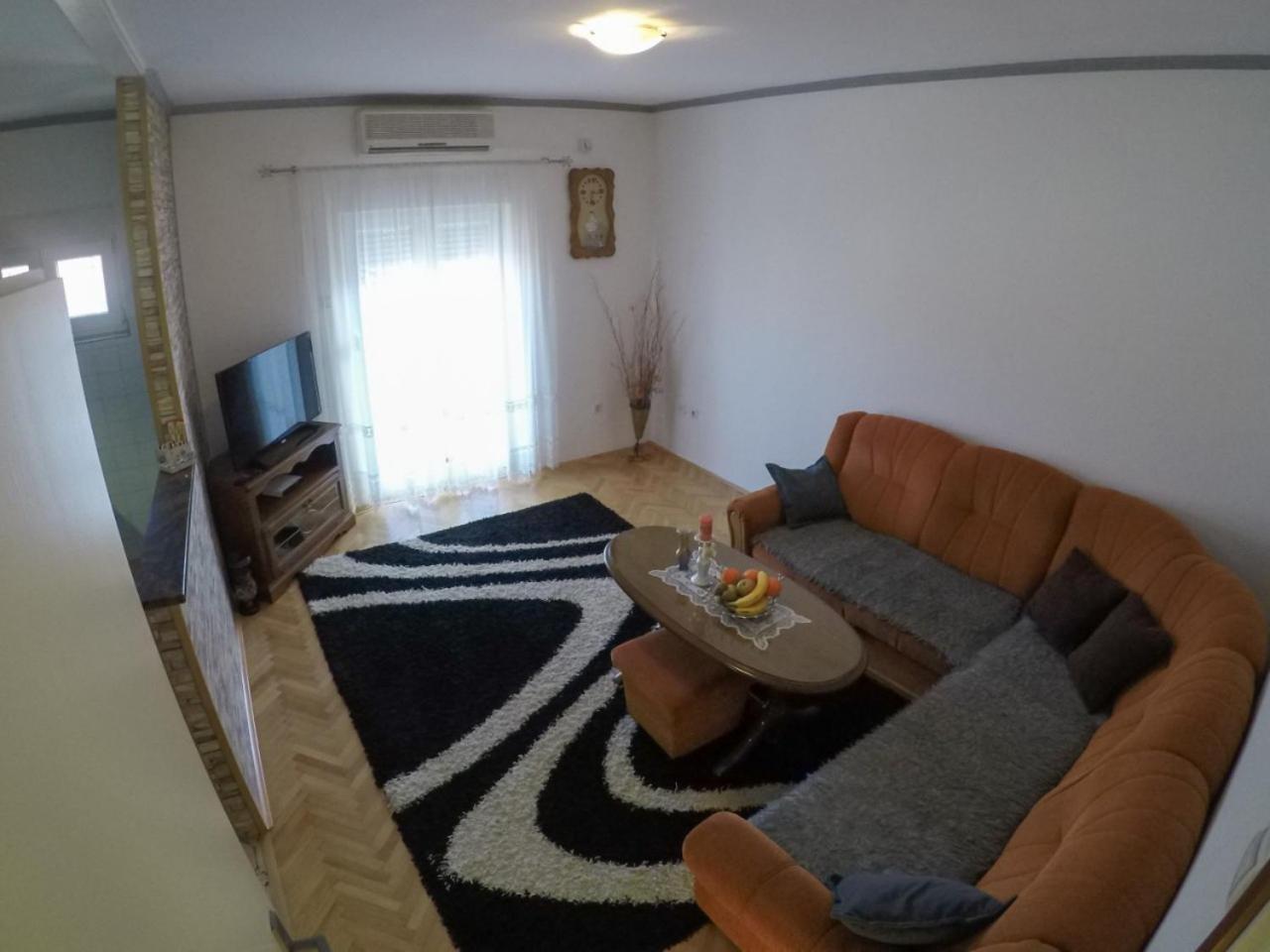 Appartement Apartman Maja à Trebinje Extérieur photo